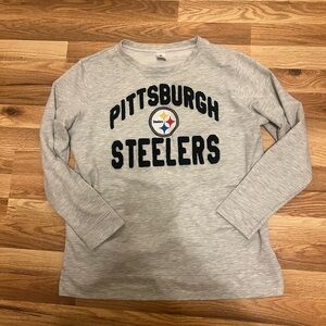 Pittsburgh Steelers Woman’s Gray Long Sleeve Shirt
